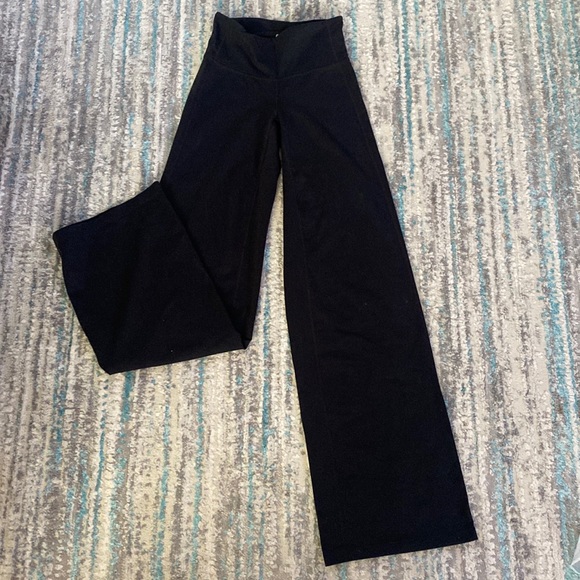 Athleta Pants - Athleta Womens Flare Leggings